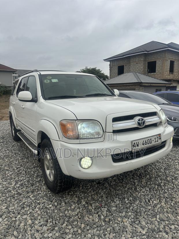 Toyota Sequoia 2010 White
