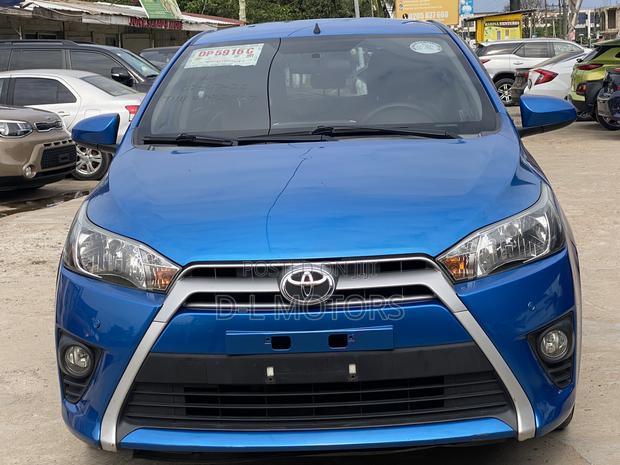 Toyota Yaris L Hatchback 5dr 2015 Blue