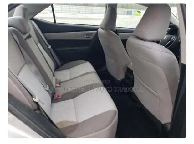Toyota Corolla 2018 Gray