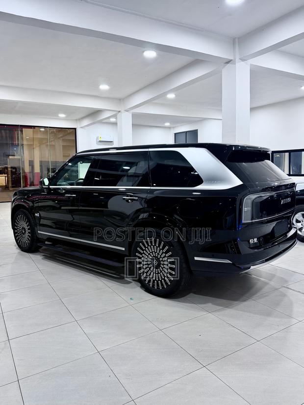 New Zeekr 9X 2025 Black