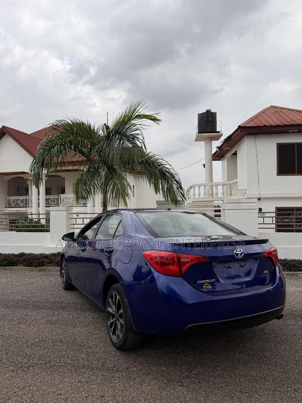 Toyota Corolla SE Special Edition 4dr Sedan (1.8L 4cyl CVT) 2017 Blue