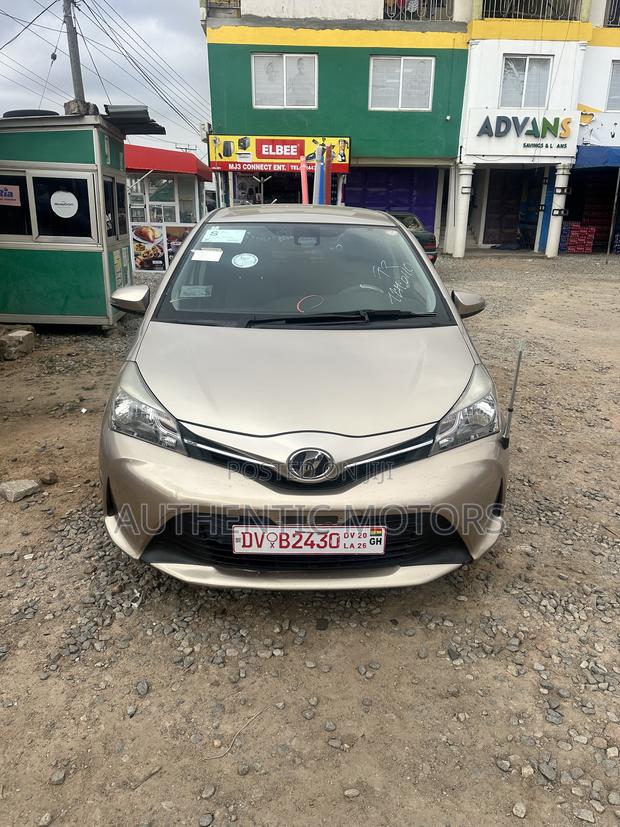 Toyota Vitz 2016 Ivory