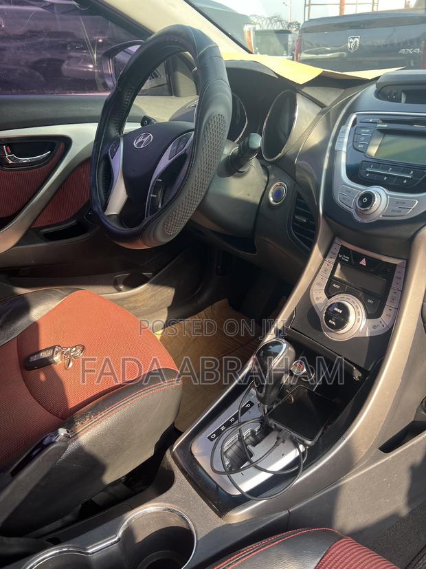 Hyundai Avante 2012 Silver