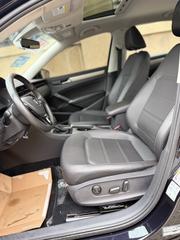 Volkswagen Passat 2.0T SE 2022 Black for sale
