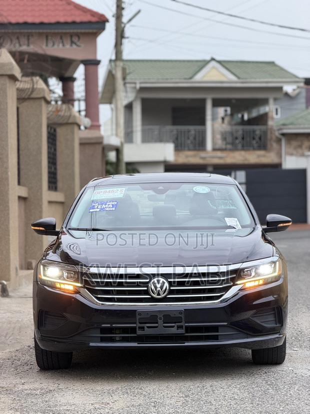 Volkswagen Passat 2.0T SE 2022 Black