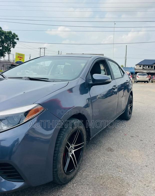 Toyota Corolla LE 4dr Sedan (1.8L 4cyl CVT) 2015 Beige