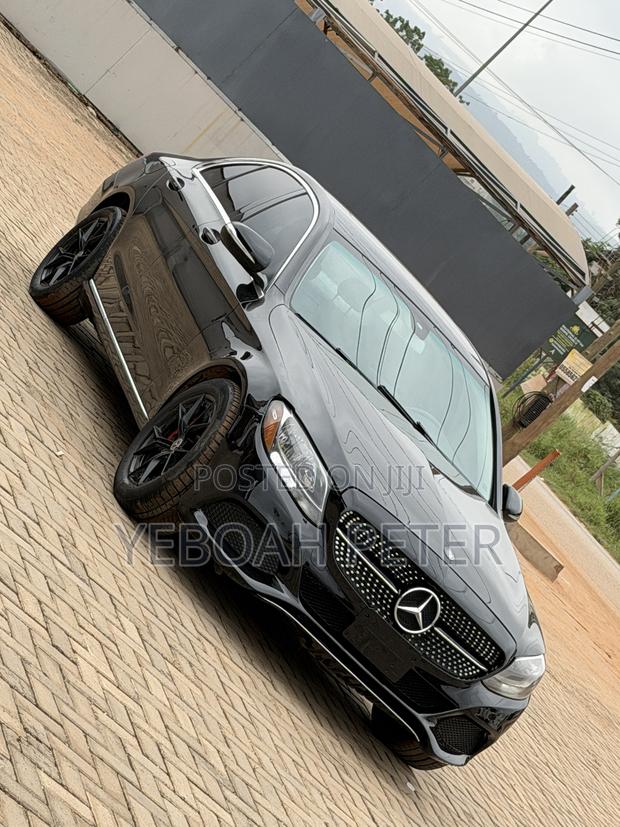 Mercedes-Benz C300 2015 Black