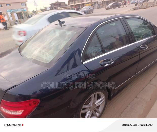 Mercedes-Benz C250 2012 Blue