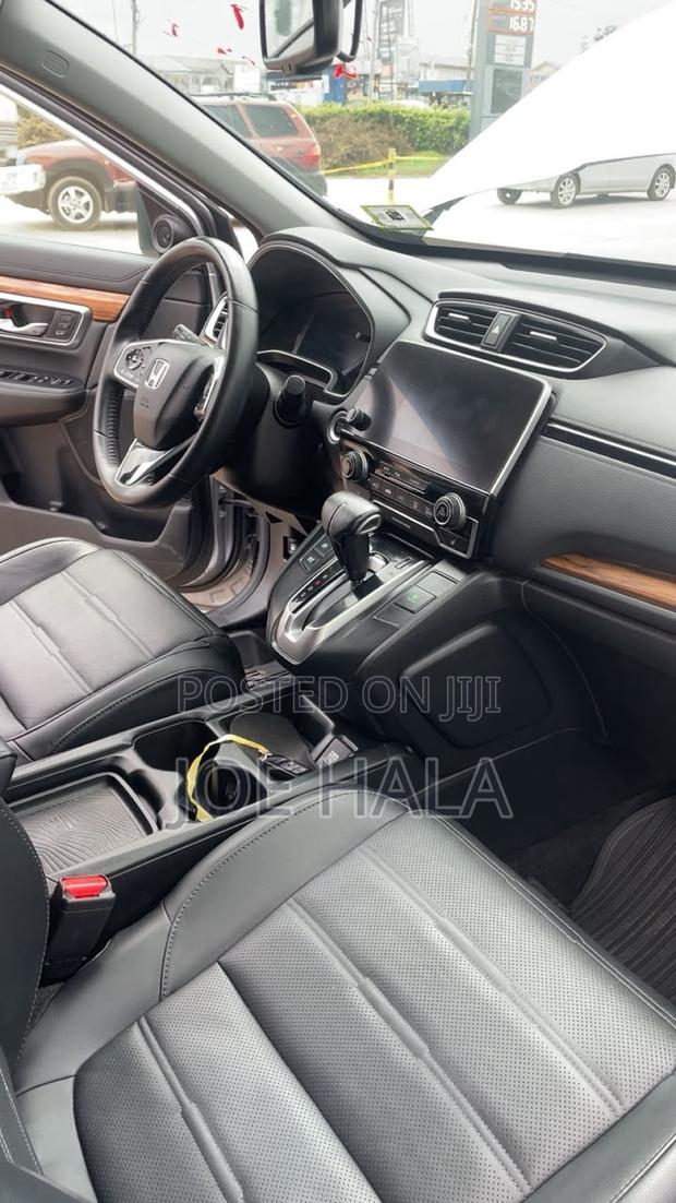 Honda CR-V Touring AWD 2019 Silver