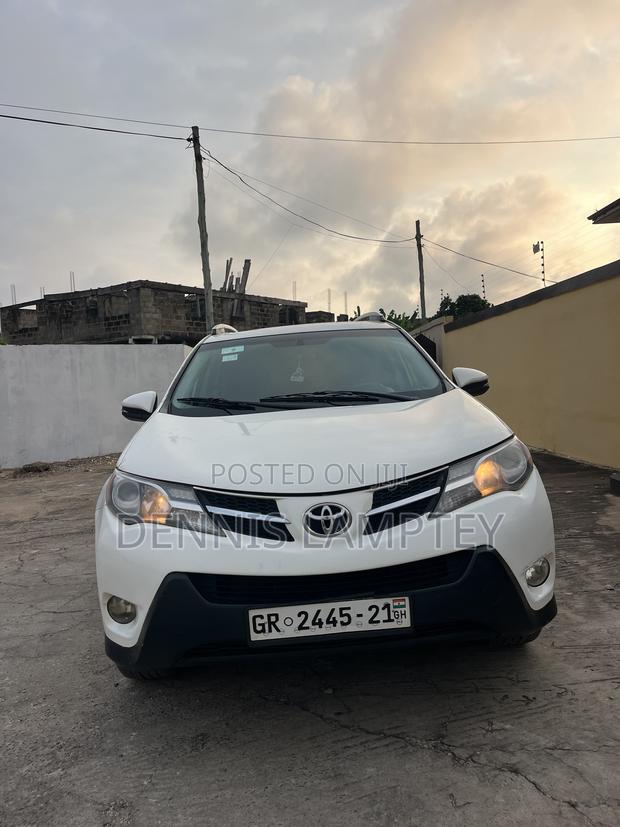 Toyota RAV4 2015 White