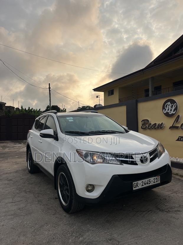 Toyota RAV4 2015 White