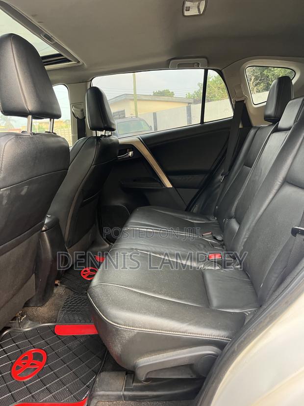 Toyota RAV4 2015 White