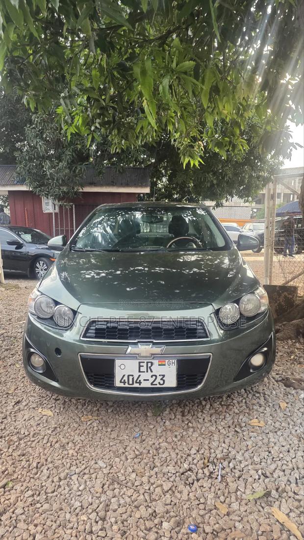 Chevrolet Sonic 2014 Green