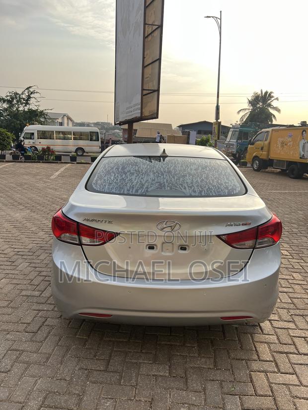 Hyundai Avante 2013 Silver