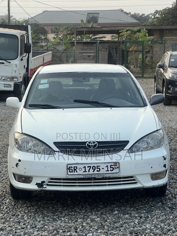Toyota Camry 2004 White