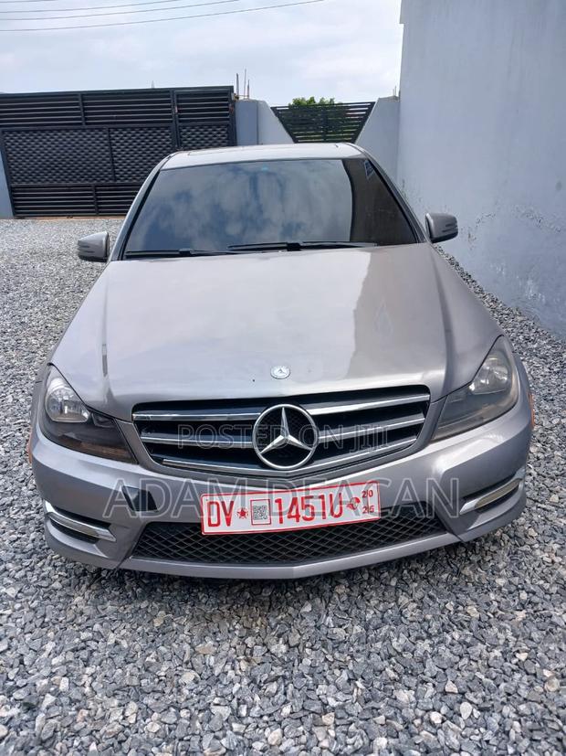 Mercedes-Benz C250 2015 Silver