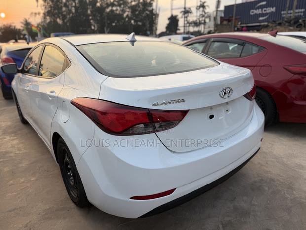 Hyundai Elantra 2015 White