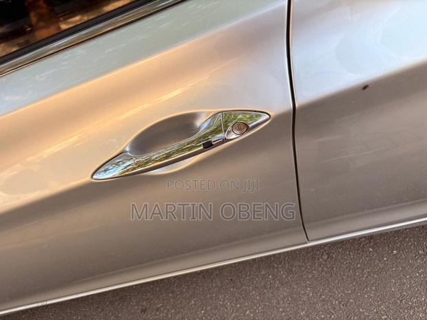 Hyundai Elantra Limited 4dr Sedan (1.8L 4cyl 6A) 2014 Silver
