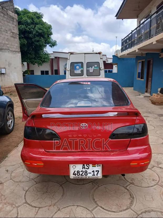 Toyota Corolla 2002 Red