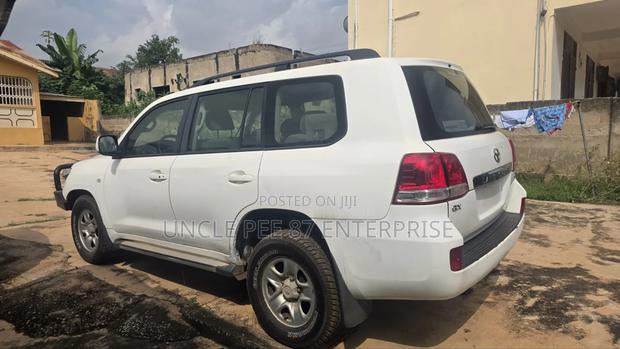 Toyota Land Cruiser 2014 White
