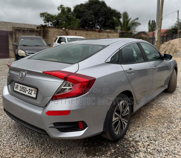 Honda Civic EX 4dr Sedan (2.0L 4cyl) 2017 Silver