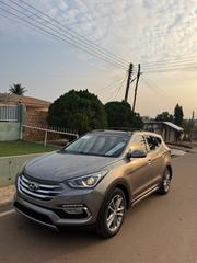 Hyundai Santa Fe 2017 Brown for sale