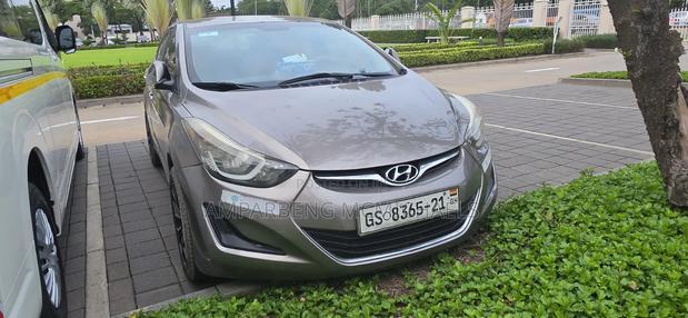 Hyundai Elantra 2014 Gold