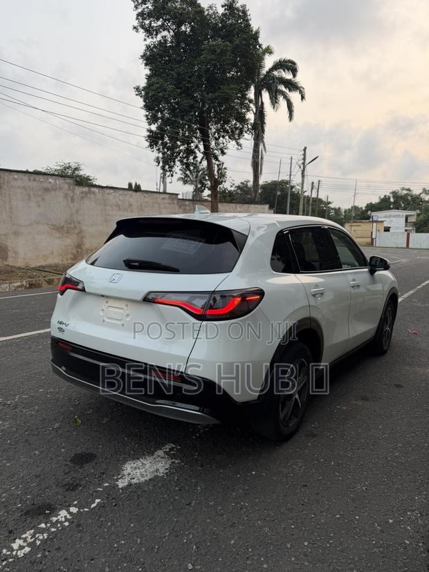 Honda HR-V EX-L AWD CVT w/o BSI 2025 White