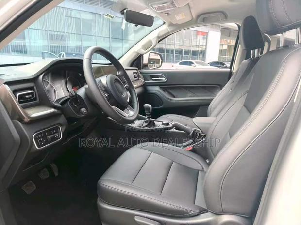 Car 2025 White