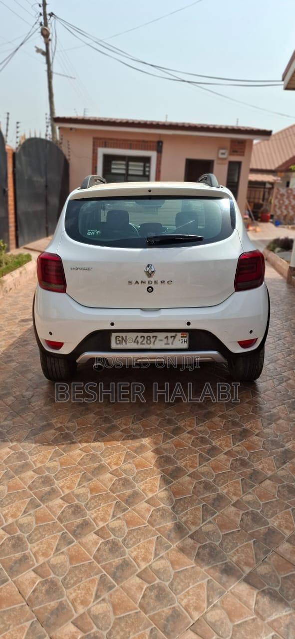 Renault Sandero 2017 White