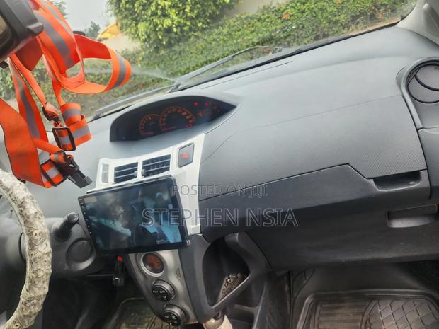 Toyota Vitz 2010 Gray
