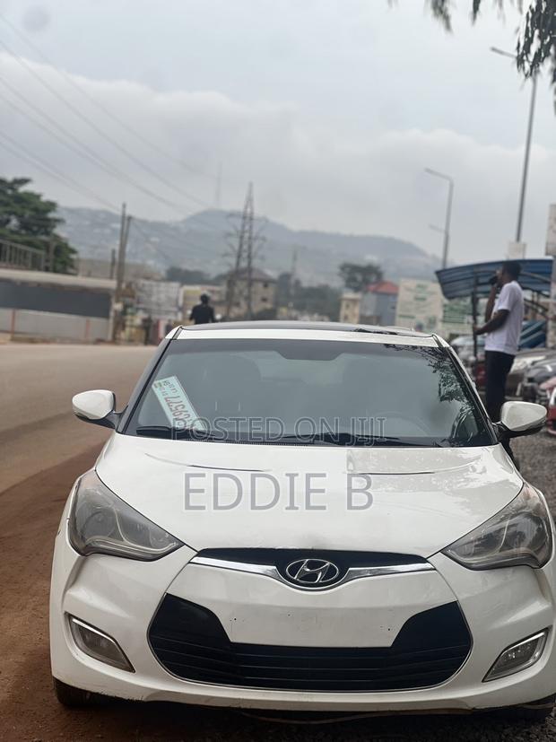 Hyundai Veloster Automatic 2012 White