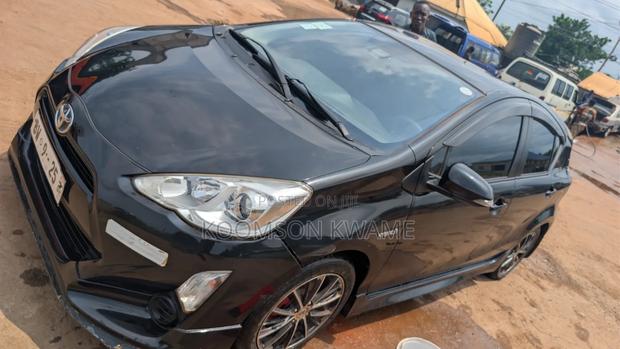 Toyota Aqua 2015 Black