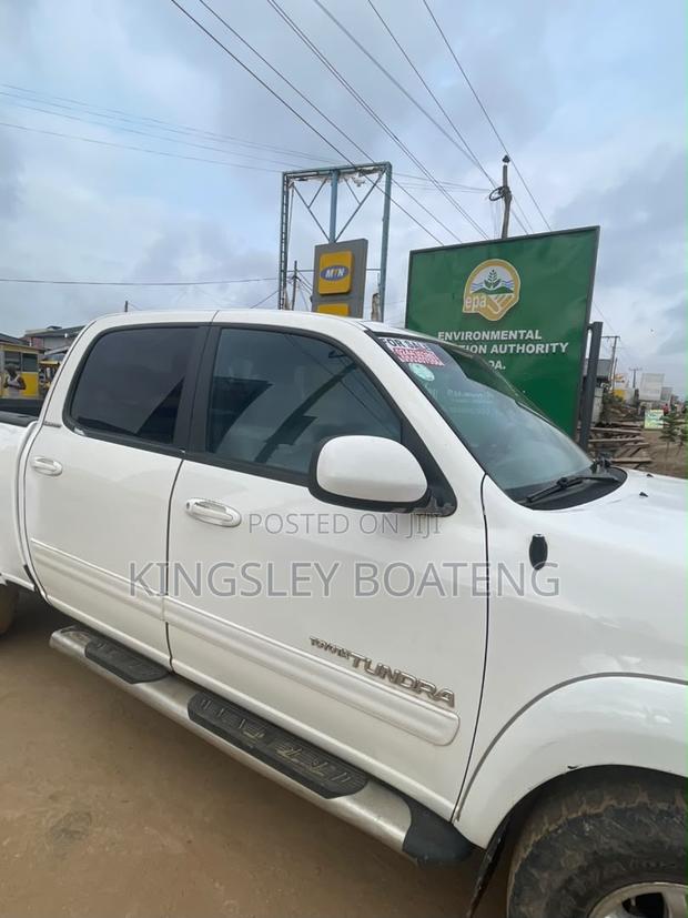 Toyota Tundra 2009 White