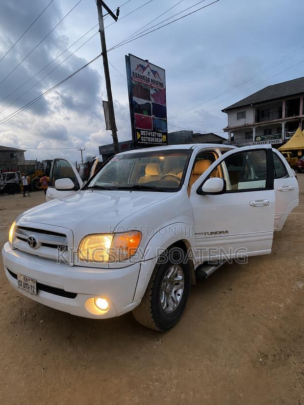 Toyota Tundra 2009 White