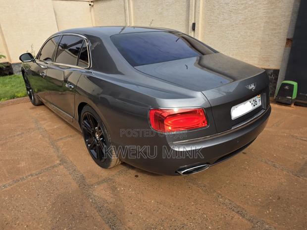 Bentley Flying Spur 2016 Gray