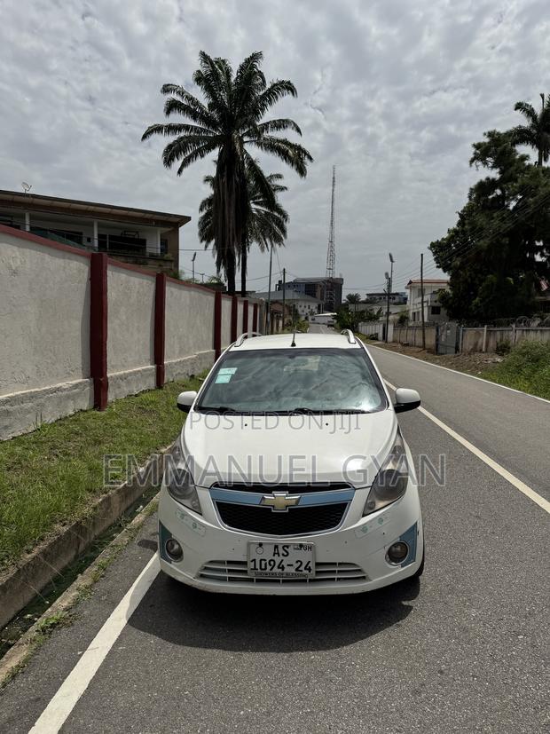 Chevrolet Spark 2013 White