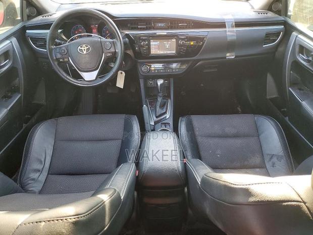 Toyota Corolla S 4dr Sedan (1.8L 4cyl CVT) 2016 Red