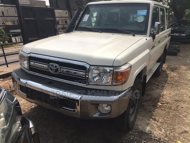 Toyota Land Cruiser 2019 White