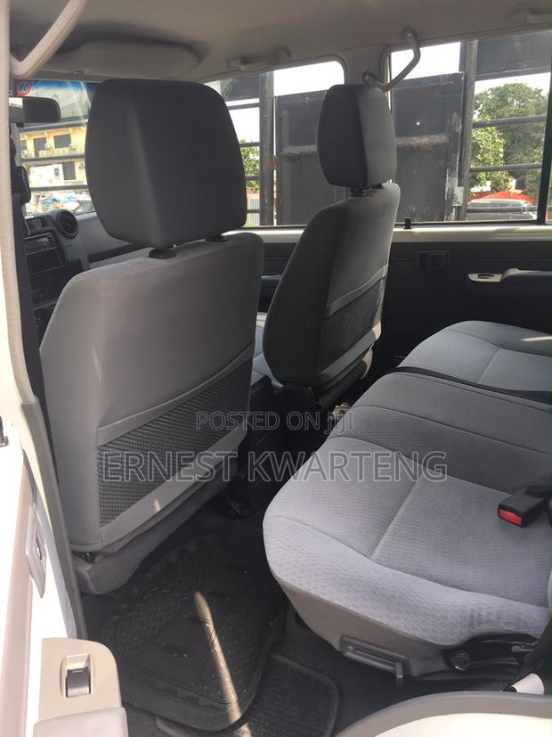 Toyota Land Cruiser 2019 White