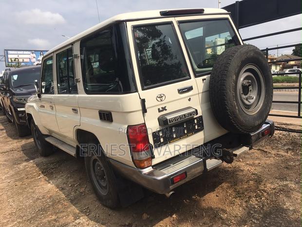Toyota Land Cruiser 2019 White