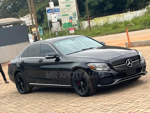 Mercedes-Benz C300 2015 Black
