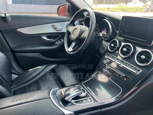 Mercedes-Benz C300 2015 Black