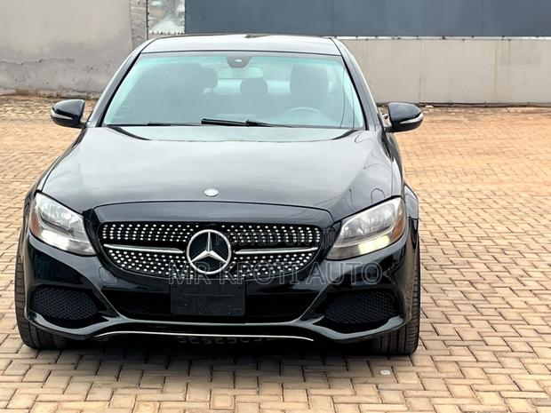 Mercedes-Benz C300 2015 Black