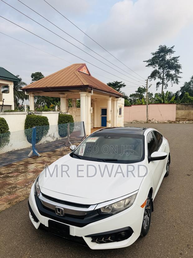 Honda Civic EX Sedan 2018 White