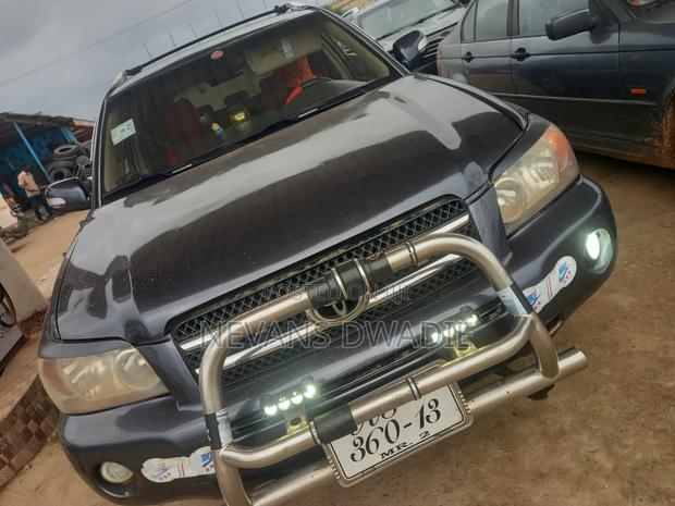 Toyota Highlander 2005 Gray