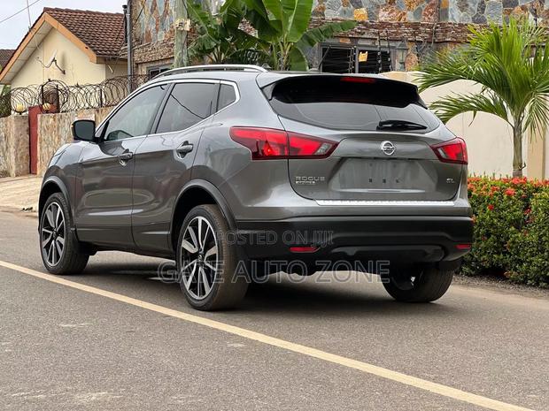 Nissan Rogue Sport 2.0 FWD 2018 Gray