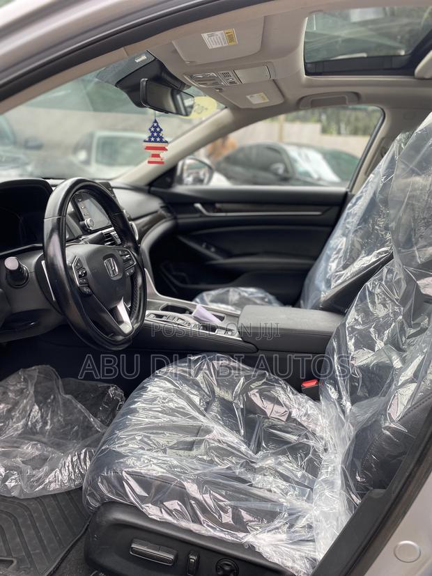 Honda Accord Touring 2.0T 2020 Silver