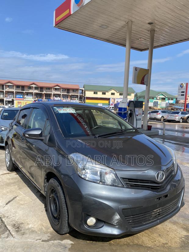Toyota Vitz 2013 Gray