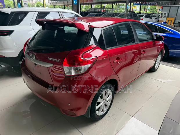 Toyota Yaris 2014 Red